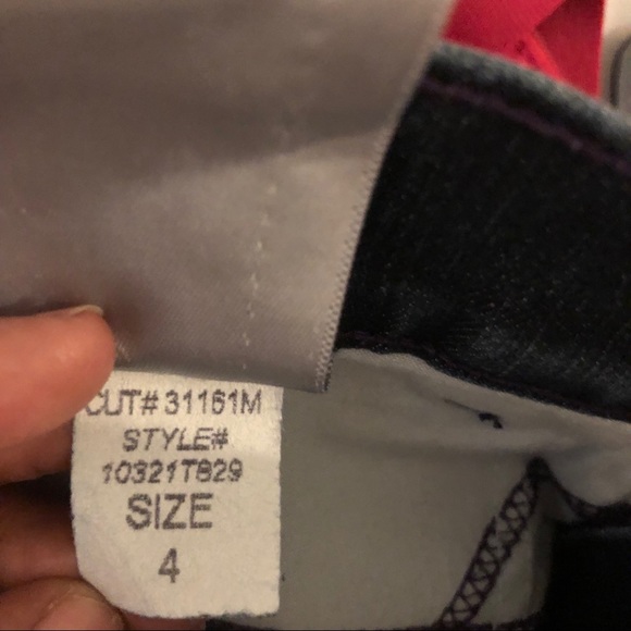 NYDJ dark blue crops size 4 - Picture 6 of 6